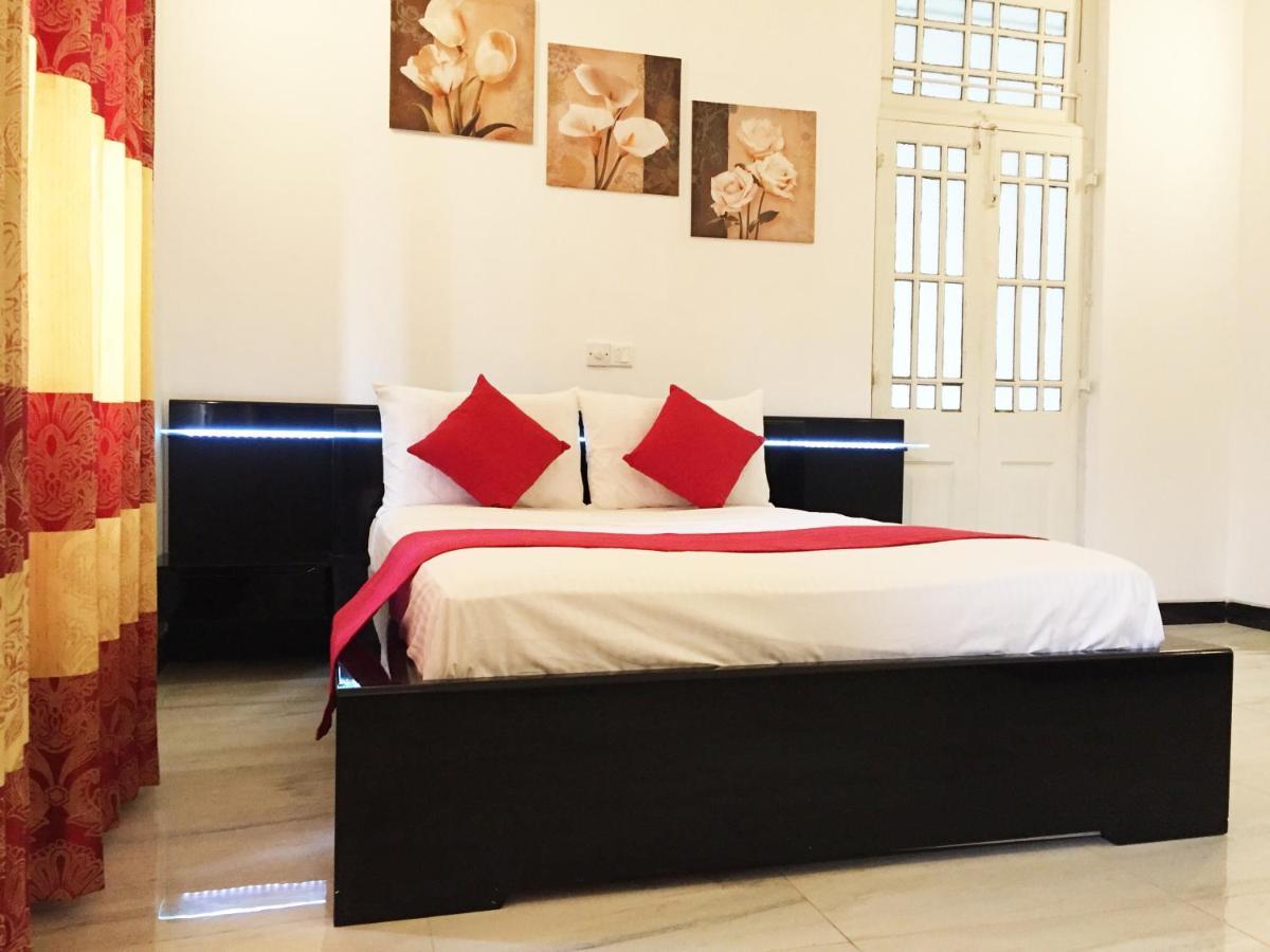 Grand Villa Negombo Exterior foto